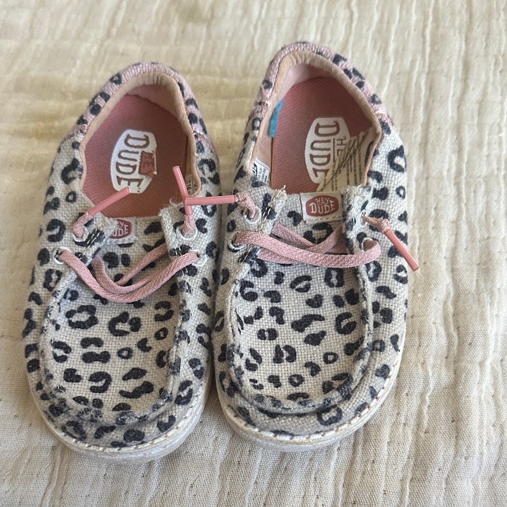 Hey Dude Leopard Print Kids Shoes - Pink and Black size toddler 9